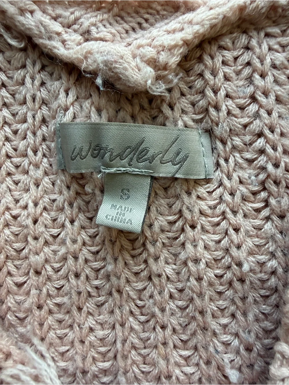 Wonderly Light Pink Distressed V-Neck Knit Sweater